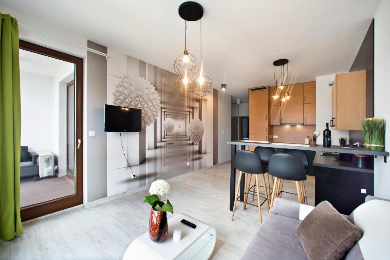 P&O Corporate Serviced Apartments Cybernetyki Warszawa Exteriör bild