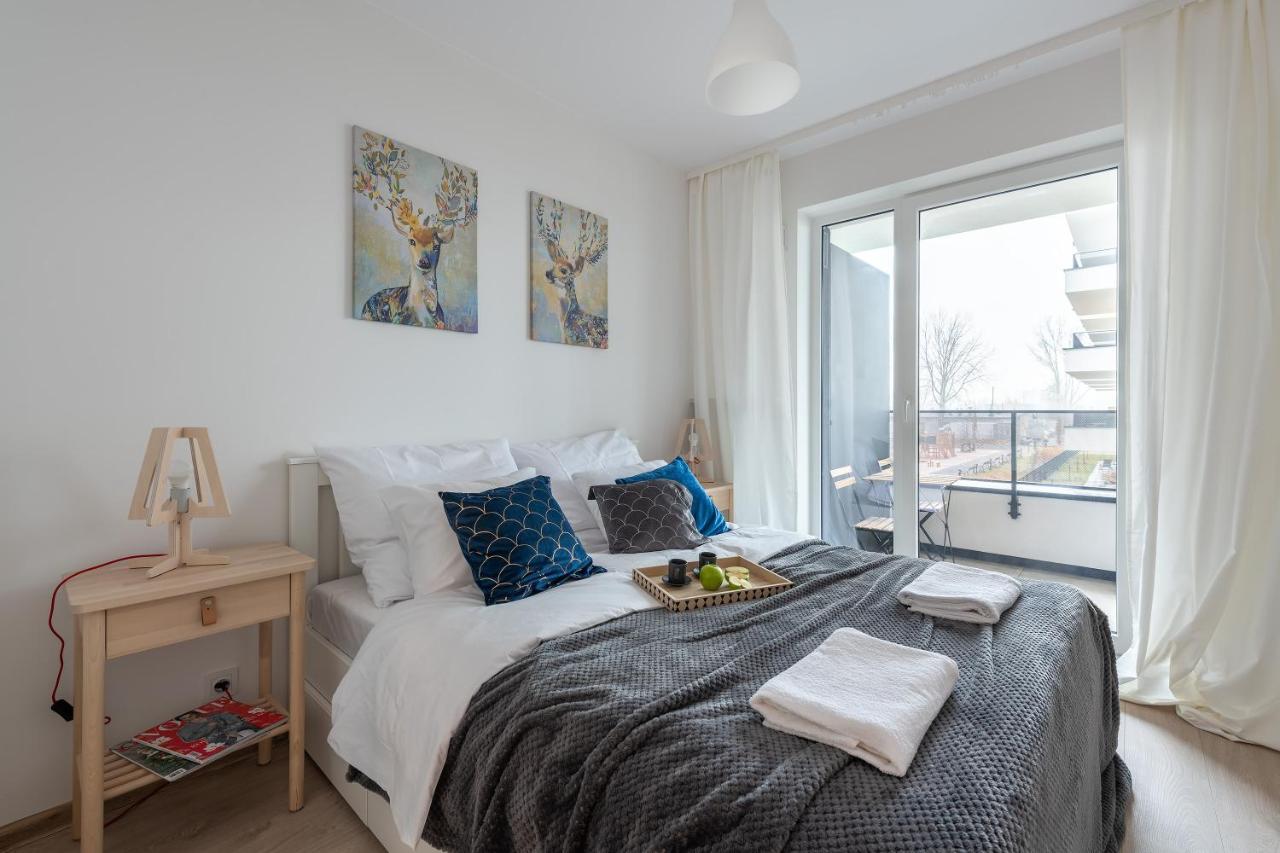 P&O Corporate Serviced Apartments Cybernetyki Warszawa Exteriör bild